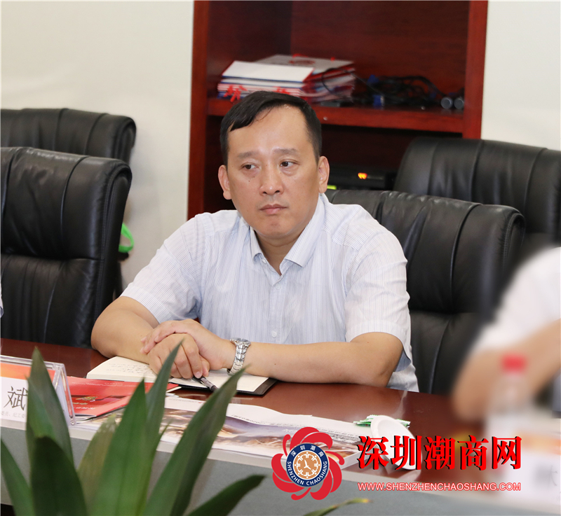 汕头华侨试验区党工委副书记,管委会副主任陈斌介绍华侨试验区