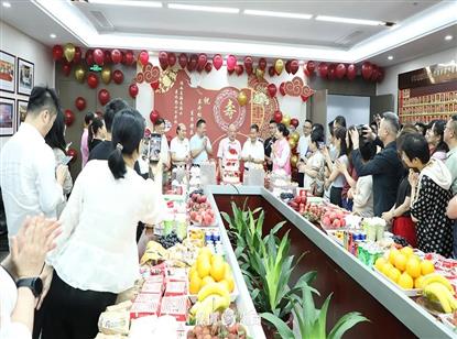致敬领路人|深圳市潮汕商会创会会长吴开松先生76岁生日会温情举办
