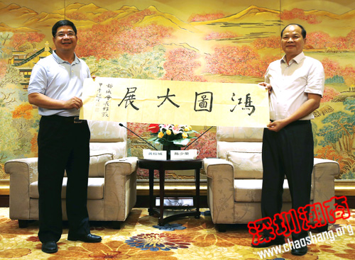黄榕城率团拜访湖北、北京、广西潮人商会