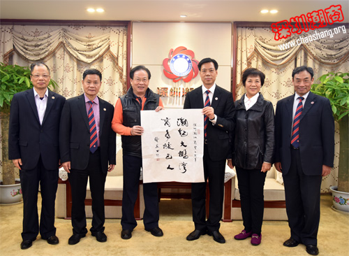 广东省委原副书记、广东省潮人海外联谊会会长蔡东士到访我会