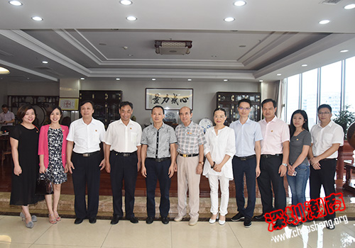 邓东书记率队走访深圳市工业百强企业奔达康集团